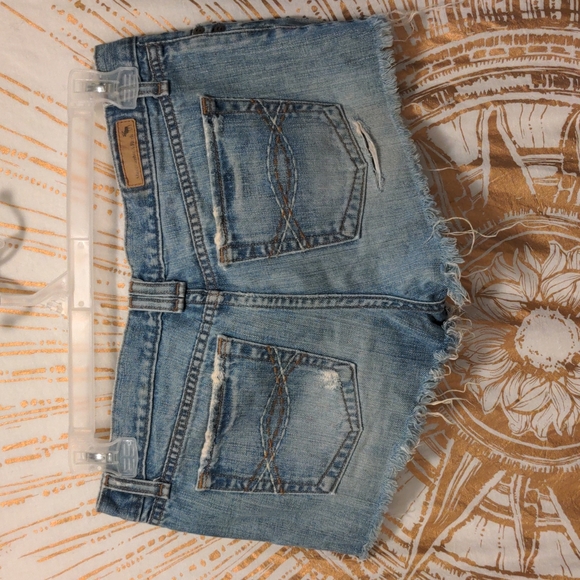 Abercrombie & Fitch Jean Shorts - Picture 6 of 7